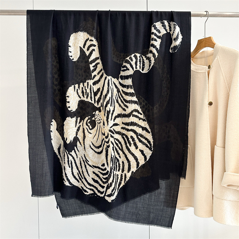 ผ้าพันคอแคชเมียร์ลายสิงโต พู่ป - Winter Clothing Hong Kong บทวิจารณ์และราคา